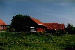 [7] Wohnhaus Nr. 9, Pferdestall und Schweinestall, Jun.1996
